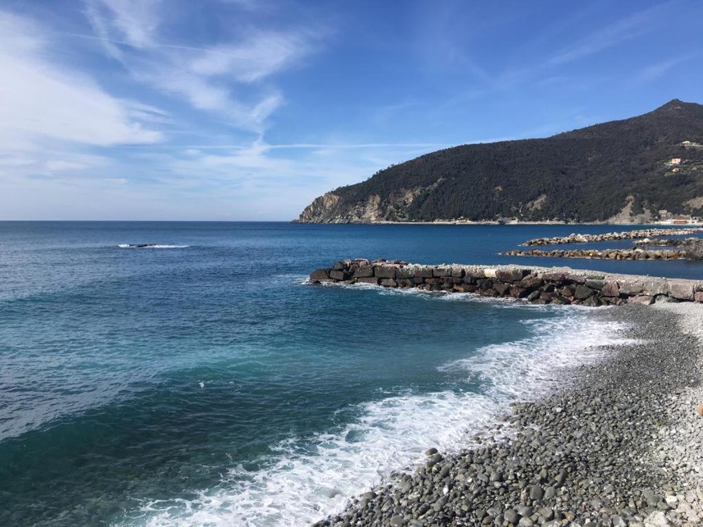 Moneglia Monte Villa Kültér fotó